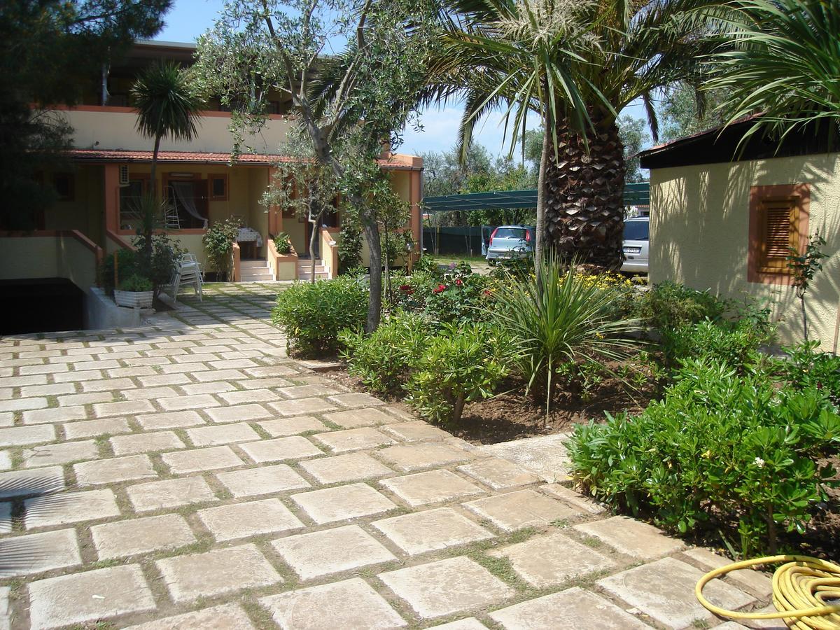 Residence Giardino Вьесте Экстерьер фото